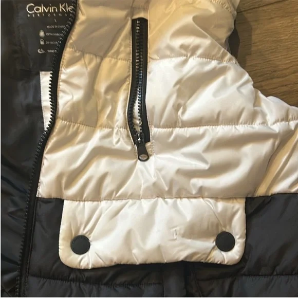 Calvin Klein Black and White Puffer Vest with Faux Fur Trim/Removable Hood - Picture 10 of 11